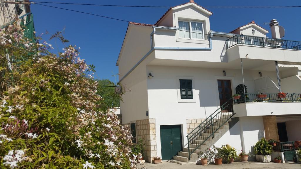 Viktorija Apartments Seget Vranjica Exteriér fotografie